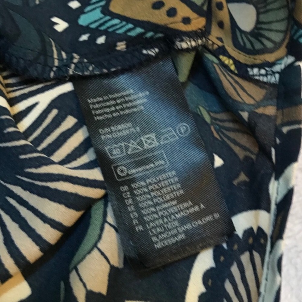 H&M • Beautiful Boho Button Up - Picture 5 of 6